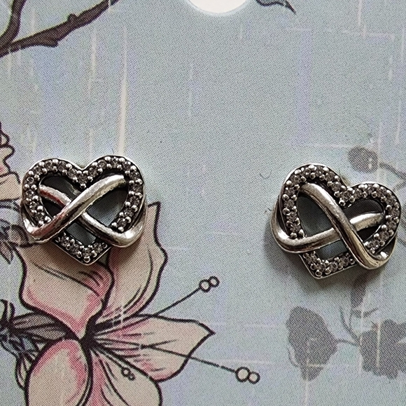 Pandora Sparkling Infinity Heart Stud Earrings - Picture 2 of 4